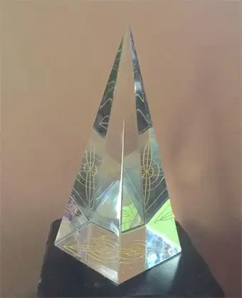 4-inch Pyramid with AVESA Symbol